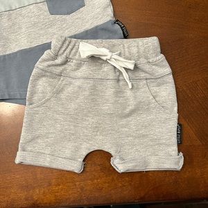 Baby boys comfy jogger shorts! Like new!